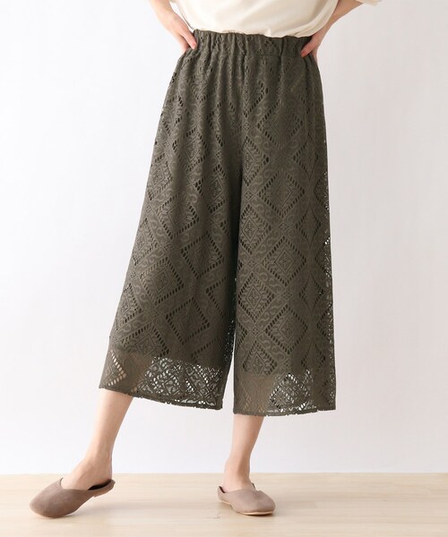 SHOO・LA・RUE（シューラルー）の「◆レーシー柄ガウチョパンツ（その他パンツ・レディース・キャメル/カーキ/ダークブラウン/ブラック・00）」の3枚目の写真