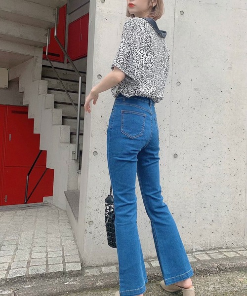 Voyage titty&Co.PETIT（ボヤージュティティアンドコープチ）の「【Voyage titty&Co.】デニムフレアパンツ（デニムパンツ・レディース・インディゴブルー・X-SMALL/SMALL/MEDIUM/LARGE）」の3枚目の写真