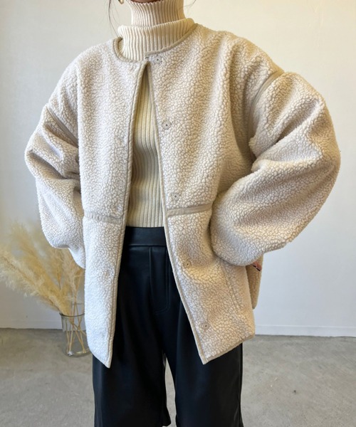 Birthday room（バースデイルーム）の「2wayフェイクムートンノーカラーリバーシブルコート（ノーカラーコート・レディース・グレー/アイボリー/ベージュ・FREE）」の8枚目の写真