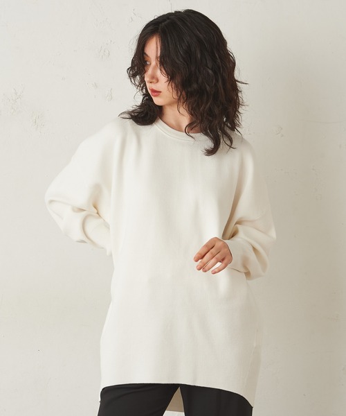 Lui's（ルイス）の「スムース編みクルーネックプルオーバー（ニット/セーター・レディース・オフホワイト/ブラック/グレー・FREE）」の4枚目の写真