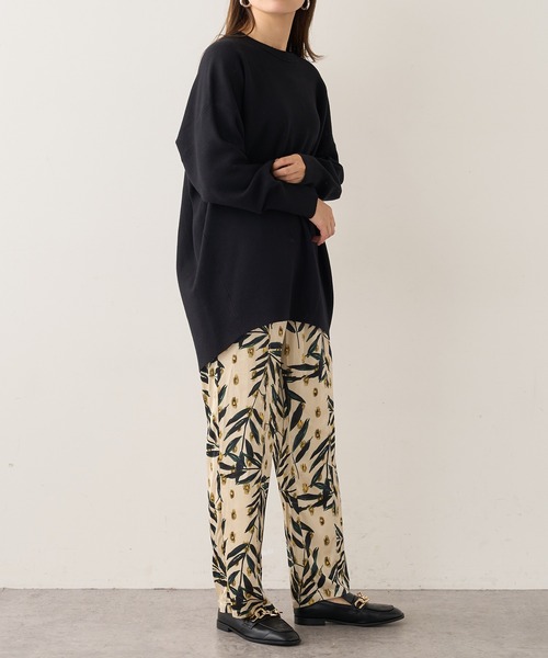 Lui's（ルイス）の「スムース編みクルーネックプルオーバー（ニット/セーター・レディース・オフホワイト/ブラック/グレー・FREE）」の10枚目の写真