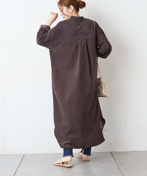 CIAOPANIC TYPY(チャオパニックティピー)の「コーデュロイシャツワンピース(ワンピース・レディース・チャコールグレー/ベージュ/グリーン/アイボリー・ONE SIZE)」の6枚目の写真