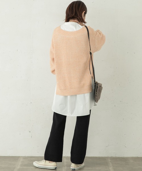 URBAN RESEARCH Sonny Label(アーバンリサーチサニーレーベル)の「深Vネックざっくりニットプルオーバー(ニット/セーター・レディース・オレンジ系その他/グリーン系その他/ホワイト系その他・FREE)」の13枚目の写真