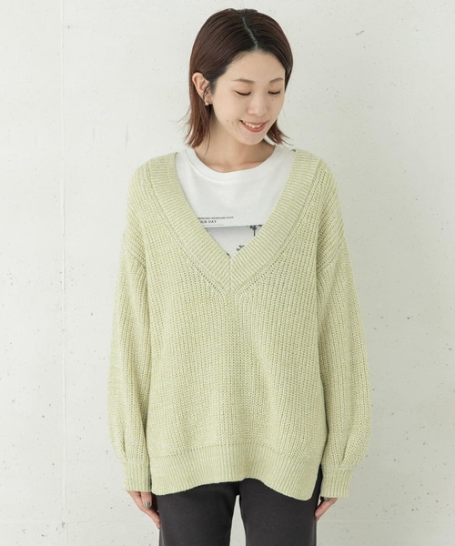 URBAN RESEARCH Sonny Label(アーバンリサーチサニーレーベル)の「深Vネックざっくりニットプルオーバー(ニット/セーター・レディース・オレンジ系その他/グリーン系その他/ホワイト系その他・FREE)」の19枚目の写真