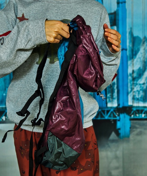 AlexanderLeeChang（アレキサンダーリーチャン）の「5050 POCKETABLE DAYPAC（バックパック/リュック・メンズ・ネイビー/グレー/ブルー・ONESIZE）」の21枚目の写真