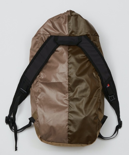 AlexanderLeeChang（アレキサンダーリーチャン）の「5050 POCKETABLE DAYPAC（バックパック/リュック・メンズ・ネイビー/グレー/ブルー・ONESIZE）」の8枚目の写真