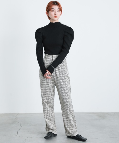 select MOCA(セレクトモカ)の「2021 AW プチハイネックパワーショルダーリブニットトップス(Tシャツ/カットソー・レディース・ブラック/グリーン/アイボリー/テラコッタ・FREE)」の8枚目の写真