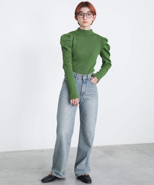 select MOCA(セレクトモカ)の「2021 AW プチハイネックパワーショルダーリブニットトップス(Tシャツ/カットソー・レディース・ブラック/グリーン/アイボリー/テラコッタ・FREE)」の5枚目の写真