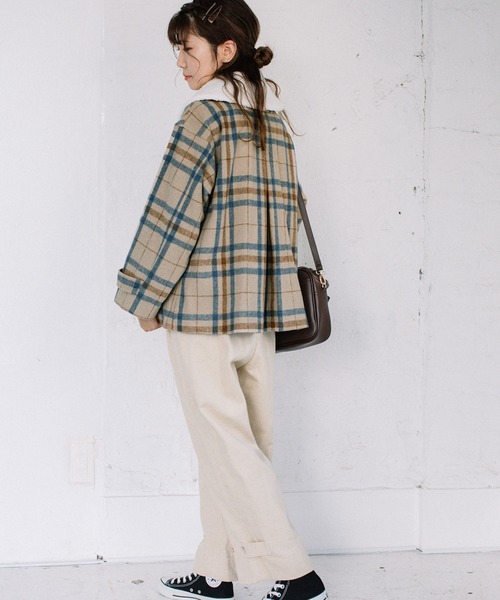 POU DOU DOU(プードゥドゥ)の「ボア付きショートコート(その他アウター・レディース・ベージュ/ブラウン/イエロー・3)」の12枚目の写真