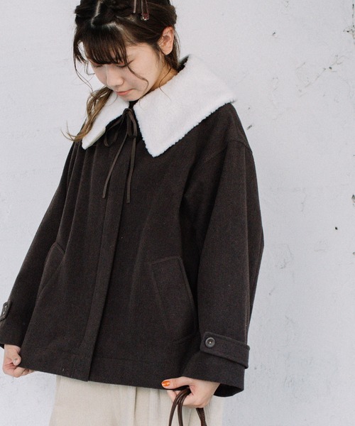 POU DOU DOU(プードゥドゥ)の「ボア付きショートコート(その他アウター・レディース・ベージュ/ブラウン/イエロー・3)」の5枚目の写真