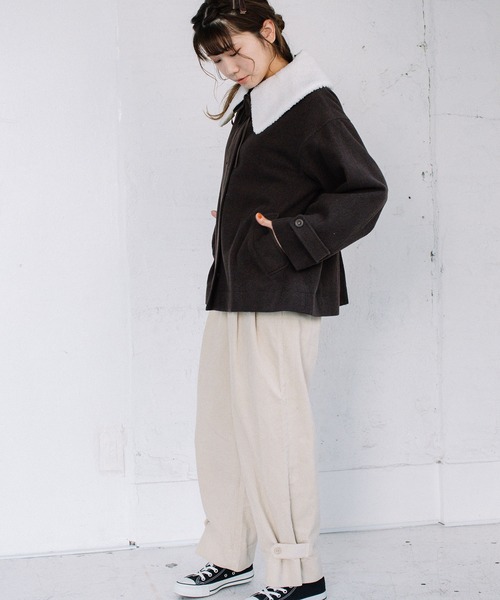 POU DOU DOU(プードゥドゥ)の「ボア付きショートコート(その他アウター・レディース・ベージュ/ブラウン/イエロー・3)」の9枚目の写真