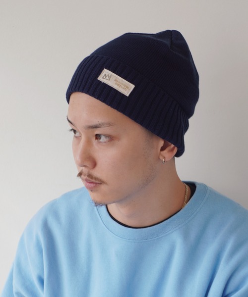 RiNc （リンク）の「【 JEAN-MICHEL BASQUIAT / ジャン-ミシェル バスキア 】 メタル ネーム ニット キャップ（ニットキャップ/ビーニー・メンズ・チャコールグレー/ブラック/ネイビー/マスタード・FREE）」の4枚目の写真