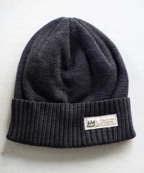 RiNc （リンク）の「【 JEAN-MICHEL BASQUIAT / ジャン-ミシェル バスキア 】 メタル ネーム ニット キャップ（ニットキャップ/ビーニー・メンズ・チャコールグレー/ブラック/ネイビー/マスタード・FREE）」の3枚目の写真