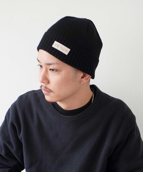 RiNc （リンク）の「【 JEAN-MICHEL BASQUIAT / ジャン-ミシェル バスキア 】 メタル ネーム ニット キャップ（ニットキャップ/ビーニー・メンズ・チャコールグレー/ブラック/ネイビー/マスタード・FREE）」の2枚目の写真