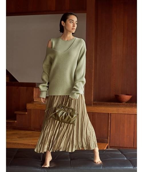 Mila Owen(ミラオーウェン)の「Vネックニット(ニット/セーター・レディース・ベージュ・0)」の6枚目の写真