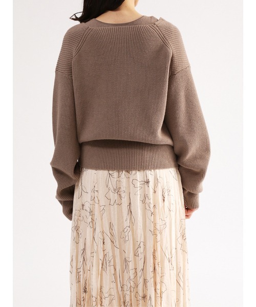 Mila Owen(ミラオーウェン)の「Vネックニット(ニット/セーター・レディース・ベージュ・0)」の13枚目の写真