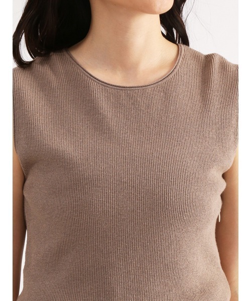 Mila Owen(ミラオーウェン)の「Vネックニット(ニット/セーター・レディース・ベージュ・0)」の12枚目の写真