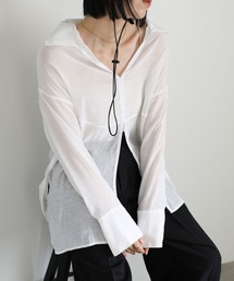 切り替えデザインオープンスリーブシアーシャツ