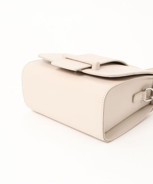 VENCEEXCHANGE(ヴァンスエクスチェンジ)の「フラップデザインワンハンドルショルダーバッグ(ショルダーバッグ・レディース・オフホワイト/ブラック/グリーン/グレー/マスタード/パープル・FREE)」の8枚目の写真