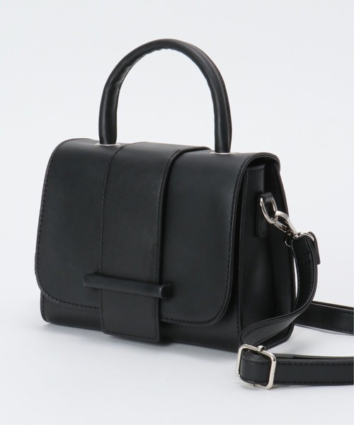 VENCEEXCHANGE(ヴァンスエクスチェンジ)の「フラップデザインワンハンドルショルダーバッグ(ショルダーバッグ・レディース・オフホワイト/ブラック/グリーン/グレー/マスタード/パープル・FREE)」の3枚目の写真