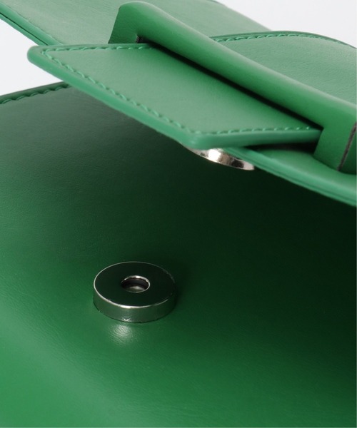 VENCEEXCHANGE(ヴァンスエクスチェンジ)の「フラップデザインワンハンドルショルダーバッグ(ショルダーバッグ・レディース・オフホワイト/ブラック/グリーン/グレー/マスタード/パープル・FREE)」の15枚目の写真