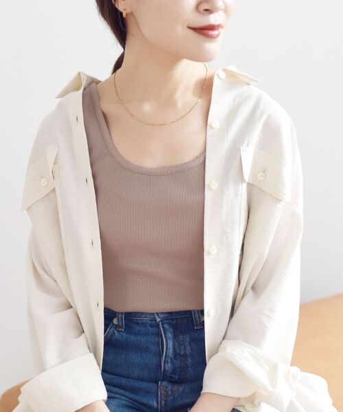 SHIPS(シップス)の「オーガニックコットンタンクトップ◆(タンクトップ・レディース・ブラック/ベージュ/オフホワイト/ブルー・ONE SIZE)」の4枚目の写真