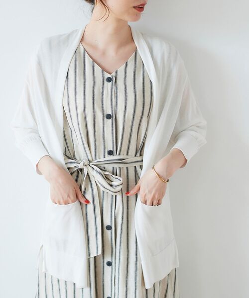 le.coeur blanc（ルクールブラン）の「カシリーレーヨンニットカーディガン（カーディガン/ボレロ・レディース・ベージュ/ネイビー/オフホワイト/ピンク・38）」の19枚目の写真