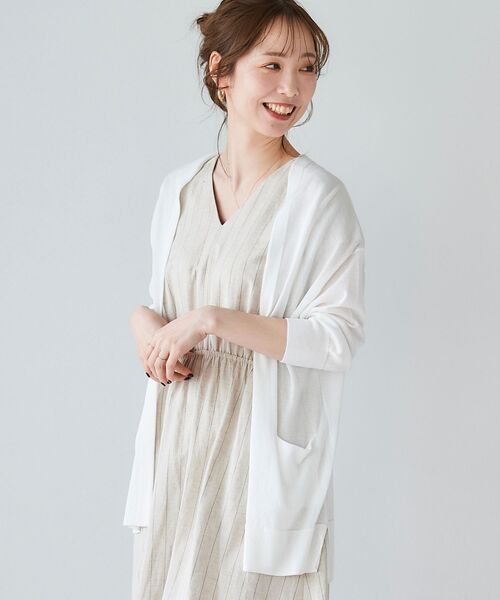 le.coeur blanc（ルクールブラン）の「カシリーレーヨンニットカーディガン（カーディガン/ボレロ・レディース・ベージュ/ネイビー/オフホワイト/ピンク・38）」の21枚目の写真