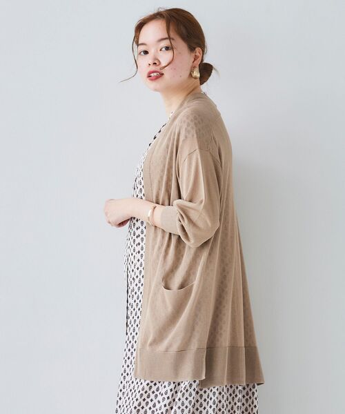 le.coeur blanc（ルクールブラン）の「カシリーレーヨンニットカーディガン（カーディガン/ボレロ・レディース・ベージュ/ネイビー/オフホワイト/ピンク・38）」の11枚目の写真