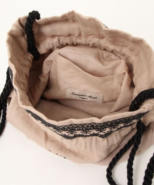 Samansa Mos2(サマンサ モスモス)の「花刺繍巾着バッグ(ハンドバッグ・レディース・ベージュ/キナリ・フリ-)」の4枚目の写真