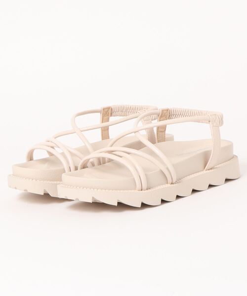 Samansa Mos2 blue（サマンサモスモスブルー）の「ナローストラップ厚底サンダル（サンダル・レディース・キャメル/ブラック/キナリ・MEDIUM/LARGE）」の2枚目の写真