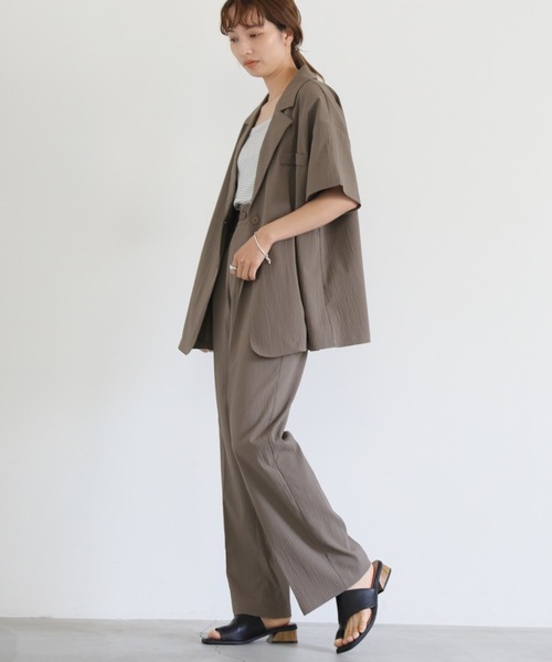 select MOCA（セレクトモカ）の「切り替えデザインジャケットセットアップ（セットアップ・レディース・ブラック/チャコールアッシュ/アイボリー・FREE）」の7枚目の写真