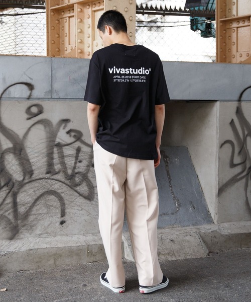 VIVASTUDIO（ビバスタジオ）の「【UNISEX】「VIVA STUDIO / ビバスタジオ 」LOCATION TEE / ロケーション 半袖Tシャツ 2295629（Tシャツ/カットソー・メンズ・ライトグレー/ホワイト/ブラック・MEDIUM/X-LARGE/SMALL/LARGE）」の13枚目の写真