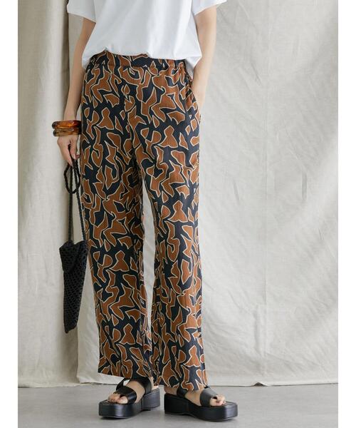 AMERICAN HOLIC（アメリカンホリック）の「アニマル柄綿サテンパンツ（その他パンツ・レディース・ダークネイビー・M/L）」の2枚目の写真