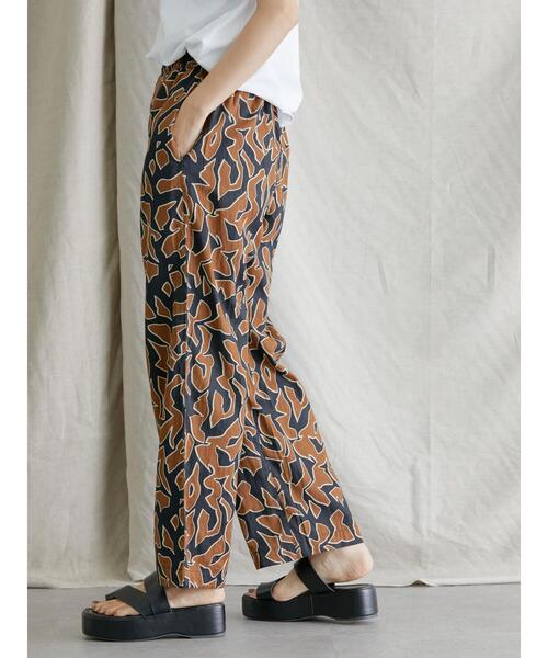 AMERICAN HOLIC（アメリカンホリック）の「アニマル柄綿サテンパンツ（その他パンツ・レディース・ダークネイビー・M/L）」の4枚目の写真