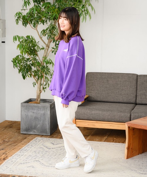 INTER FACTORY(インターファクトリー)の「もちょぺ - 配色刺繍スウェット made in INTER FACTORY(Tシャツ/カットソー・メンズ・アイボリー/パープル・MEDIUM/LARGE)」の22枚目の写真