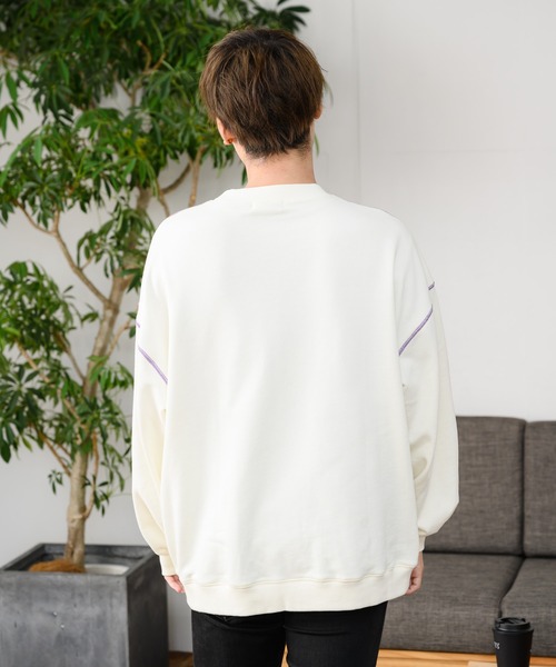 INTER FACTORY(インターファクトリー)の「もちょぺ - 配色刺繍スウェット made in INTER FACTORY(Tシャツ/カットソー・メンズ・アイボリー/パープル・MEDIUM/LARGE)」の12枚目の写真