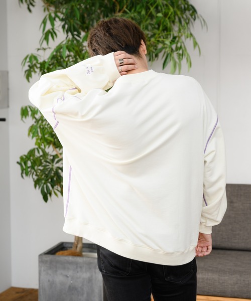 INTER FACTORY(インターファクトリー)の「もちょぺ - 配色刺繍スウェット made in INTER FACTORY(Tシャツ/カットソー・メンズ・アイボリー/パープル・MEDIUM/LARGE)」の11枚目の写真