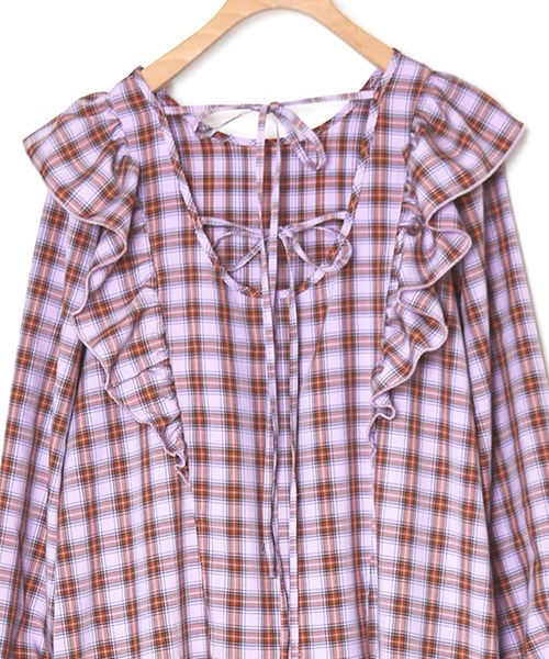 Alley by w closet（アリーバイダブルクローゼット）の「【Alley】バックオープンチェックワンピース（ワンピース・レディース・ラベンダー/モカ・FREE）」の4枚目の写真