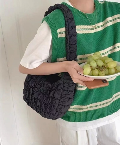 LAC-VERT（ラック・ヴェール）の「ワッフルキルティングハンドバッグ（ハンドバッグ・レディース・ホワイト/ブラック・FREE）」の17枚目の写真