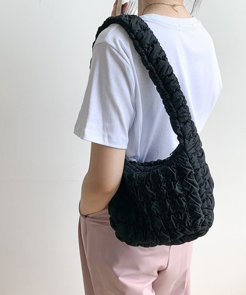 LAC-VERT（ラック・ヴェール）の「ワッフルキルティングハンドバッグ（ハンドバッグ・レディース・ホワイト/ブラック・FREE）」の15枚目の写真