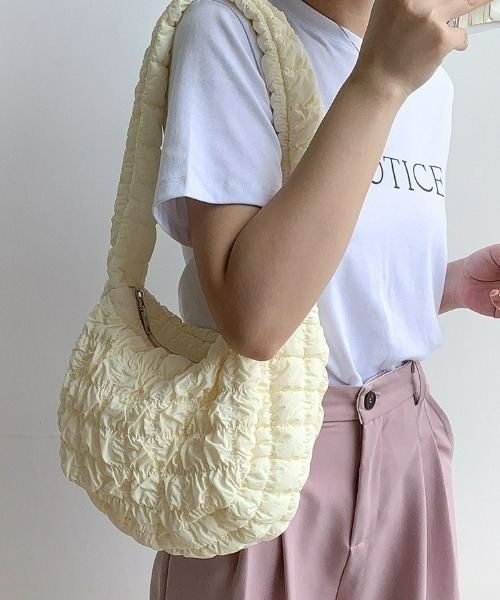 LAC-VERT（ラック・ヴェール）の「ワッフルキルティングハンドバッグ（ハンドバッグ・レディース・ホワイト/ブラック・FREE）」の22枚目の写真