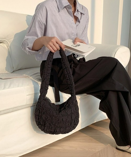 LAC-VERT（ラック・ヴェール）の「ワッフルキルティングハンドバッグ（ハンドバッグ・レディース・ホワイト/ブラック・FREE）」の5枚目の写真