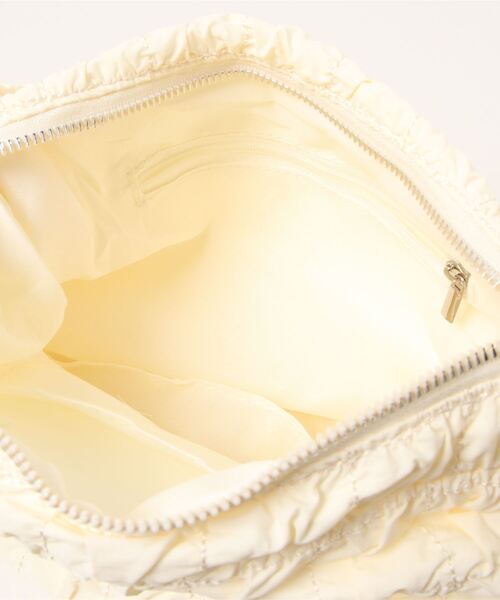 LAC-VERT（ラック・ヴェール）の「ワッフルキルティングハンドバッグ（ハンドバッグ・レディース・ホワイト/ブラック・FREE）」の12枚目の写真