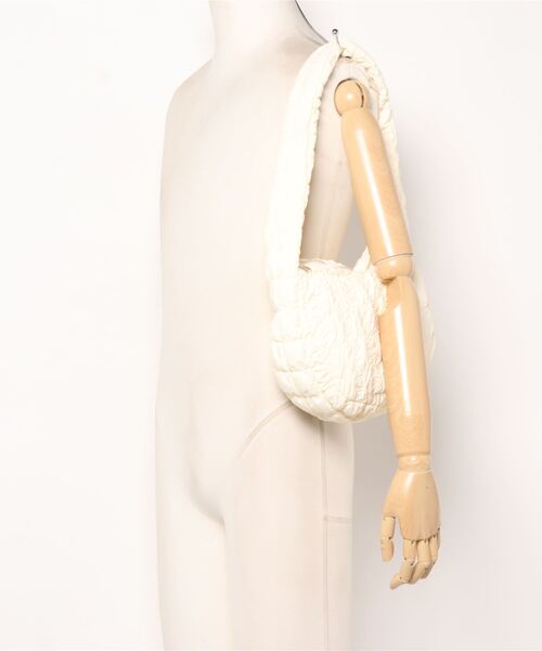 LAC-VERT（ラック・ヴェール）の「ワッフルキルティングハンドバッグ（ハンドバッグ・レディース・ホワイト/ブラック・FREE）」の13枚目の写真