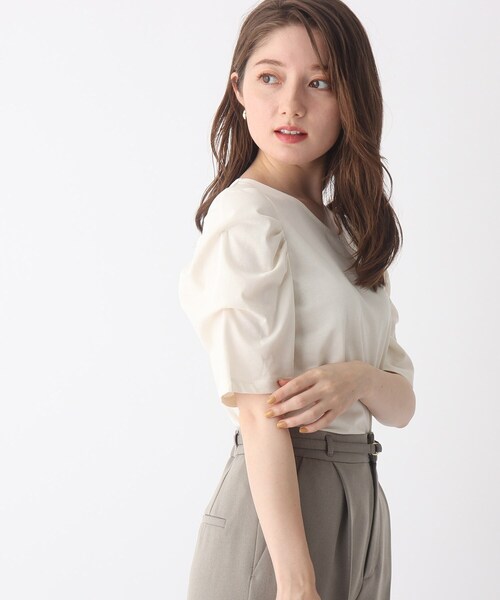 index（インデックス）の「◆Vネックタックスリーブカットソー【WEB限定サイズ】（Tシャツ/カットソー・レディース・ブラック/ボルドー/オフホワイト・36/40/42/38）」の2枚目の写真