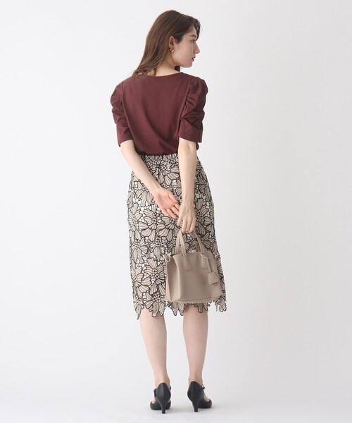 index（インデックス）の「◆Vネックタックスリーブカットソー【WEB限定サイズ】（Tシャツ/カットソー・レディース・ブラック/ボルドー/オフホワイト・36/40/42/38）」の10枚目の写真