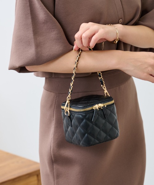 COLONY 2139(コロニートゥーワンスリーナイン)の「キルティングキューブ2wayバッグ/ショルダーバッグ/ハンドバッグ(ショルダーバッグ・レディース・ブラック/グレイッシュベージュ・FREE)」の8枚目の写真