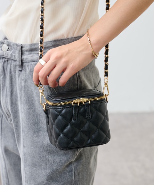 COLONY 2139(コロニートゥーワンスリーナイン)の「キルティングキューブ2wayバッグ/ショルダーバッグ/ハンドバッグ(ショルダーバッグ・レディース・ブラック/グレイッシュベージュ・FREE)」の22枚目の写真