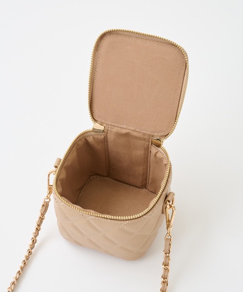 COLONY 2139(コロニートゥーワンスリーナイン)の「キルティングキューブ2wayバッグ/ショルダーバッグ/ハンドバッグ(ショルダーバッグ・レディース・ブラック/グレイッシュベージュ・FREE)」の6枚目の写真